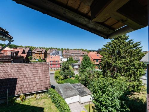 weißer Hirsch im Haus Sabine 49m von Hüttebergstraße entfernt