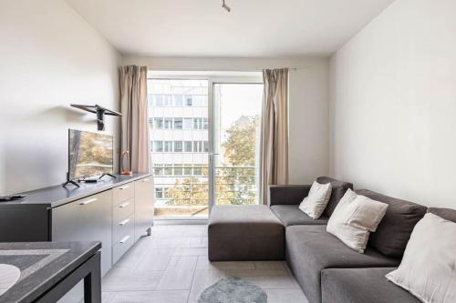 Beautiful 1BR/1BAR apartment in E.U. District