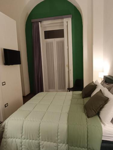 1 queen bed