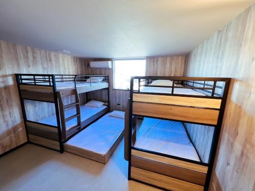 Economy Quadruple Room