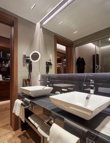 Suite with Spa Access