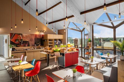 อาหารและเครื่องดื่ม, ไอบิส แซงนาแซร์ ทริญัก (ibis Saint-Nazaire Trignac) in ตริญัก