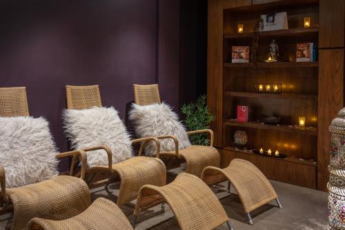 Crewe Hall - QHotels - image 3