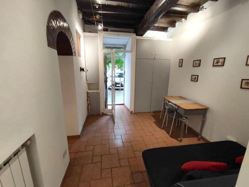 Vicolo del Bologna Apartment, Rome (photo 9)