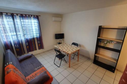 972D6 - Kaymit - Studio 20m2 - Location saisonnière - Schœlcher