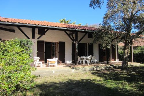 SEIGNOSSE Villa LA FERME pour 8 personnes à 500m des plages