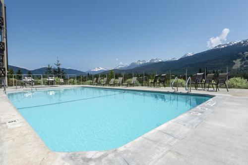 Ironwoods on Blueberry Hill Whistler - image 2