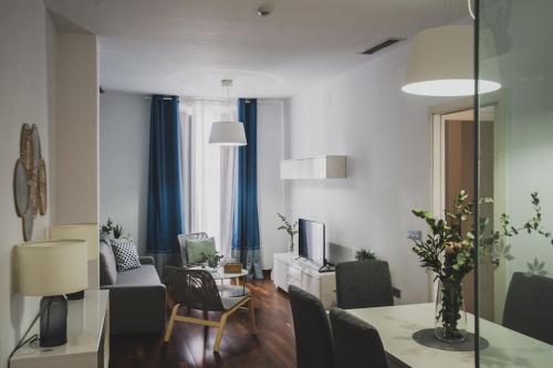 azz Apartamentos Torre de la Plata - image 12