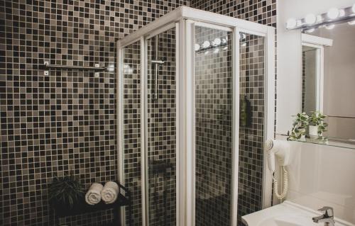 azz Apartamentos Torre de la Plata - main image