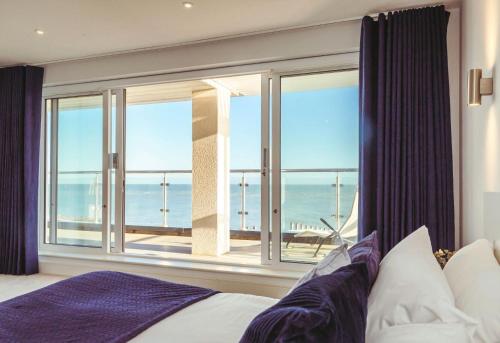 White Point beach house – khách sạn tại Sovereign
