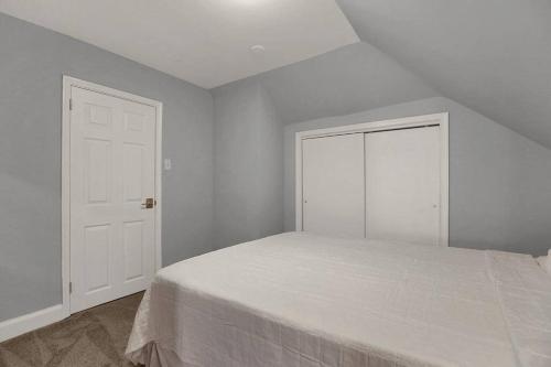 Suites on Seneca - Gorgeous One Bedroom Apartment in 哈里斯堡市中心