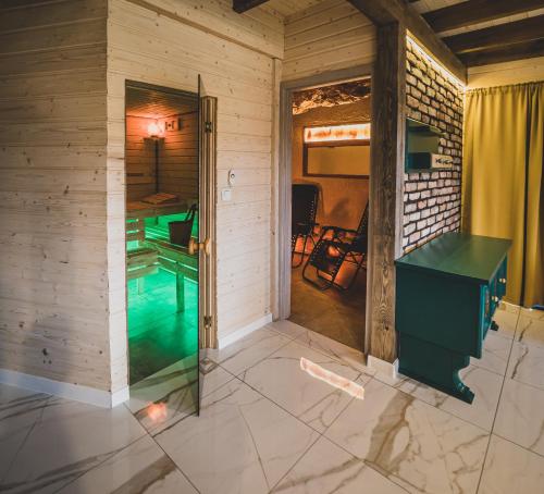 Sauna, Domki u Danusi z widokiem na wodę (Domki u Danusi z widokiem na wode) in Lipusz
