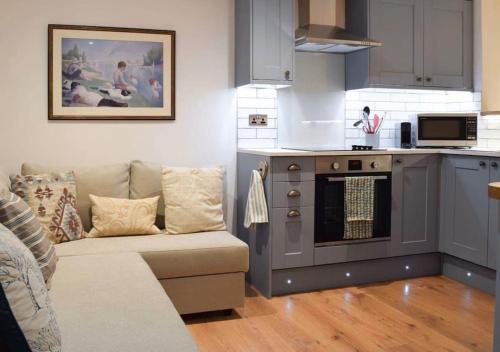 The Snug Entire home Sleeps 2, Stratford upon Avon 1