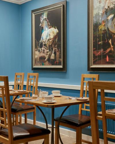 The Christopher Hotel - image 2