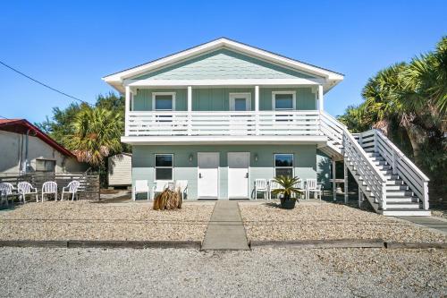 Adorable Beach Cottages by Panhandle Getaways