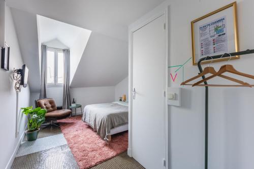 ROOM SAUVAGE – Vincennes, CA