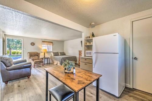 . Ruidoso Downs Fritz Cabin with Covered Patio!