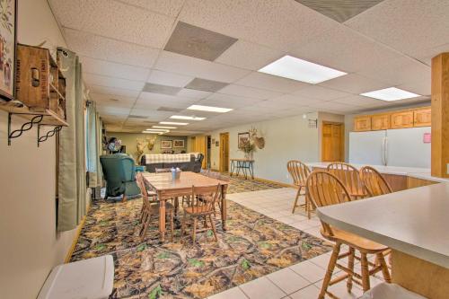Idyllic Mt Sterling Retreat w/ Private Lake! in Camp Point (IL)