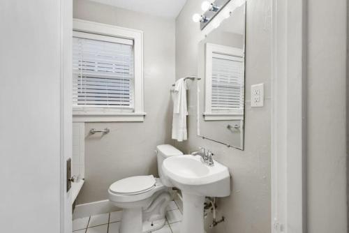 Step Back in Time Historic Details Ideal Location in Oklahoma City, USA