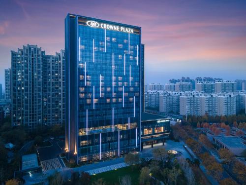 Exterior view, Crowne Plaza Zhengzhou High Tech Zone, an IHG Hotel near Statue of Huanghe Mother