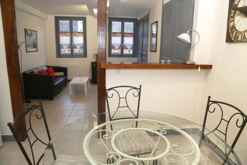 Appartement du Port de Honfleur - image 4