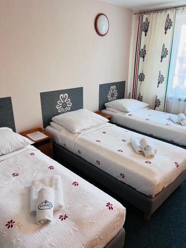 Triple Room image 2