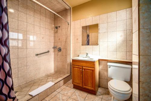 Geneva Motel Room Type - King Room