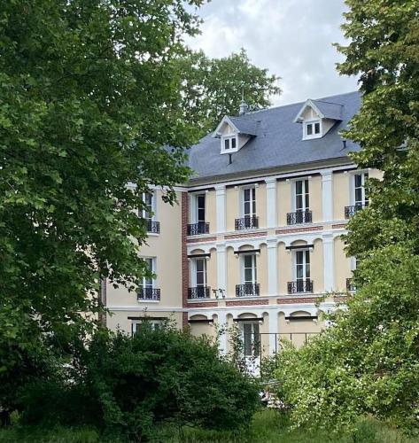 L’orée du bois des rois - Chambre d'hôtes - Ury