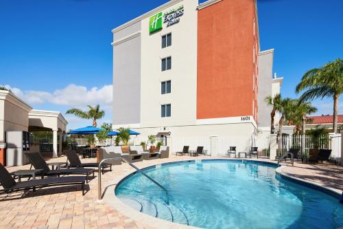 Holiday Inn Express Hotel & Suites Port St. Lucie West, an IHG Hotel