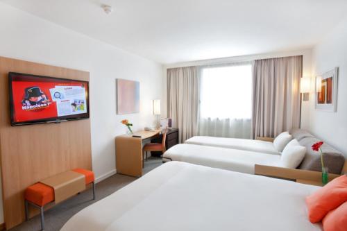 Novotel Paris Centre Gare Montparnasse - image 2