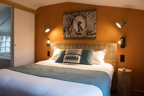 Double Room with Garden View image 4