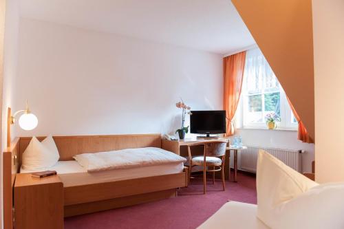 Hotel Gondelfahrt 2.1km von Bertsdorfer Weg entfernt