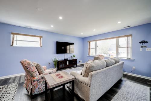 Elegant 4 Bedroom Home with Office and Parking. in Alexandria, USA