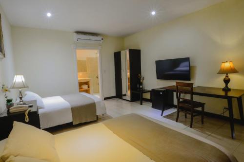 View, Hotel Luisiana in Santa Ana