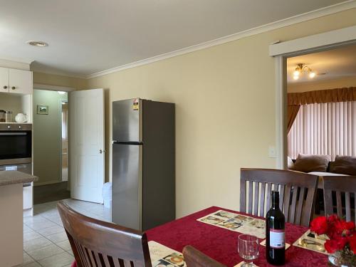 4 Beds-Whole House-U2-9 Dennis Street-Reservoir in 瑞斯維爾