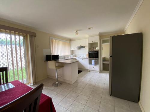 廚房, 4 Beds-Whole House-U2-9 Dennis Street-Reservoir in 瑞斯維爾