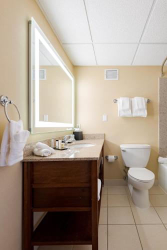 Sheraton Omaha - image 8