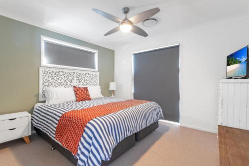 Four-Bedroom House image 10