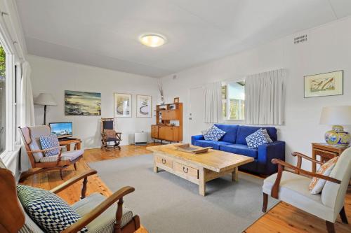 Two-Bedroom House image 9