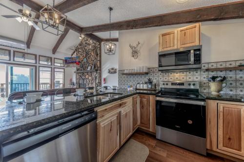 Hold Your Horses Hold Your Horses