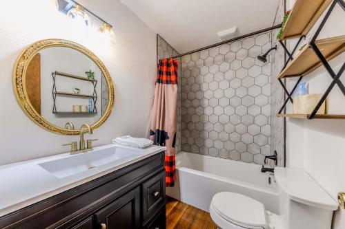 Hold Your Horses Hold Your Horses