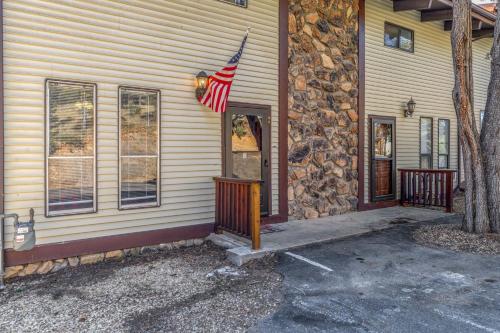 Hold Your Horses Hold Your Horses