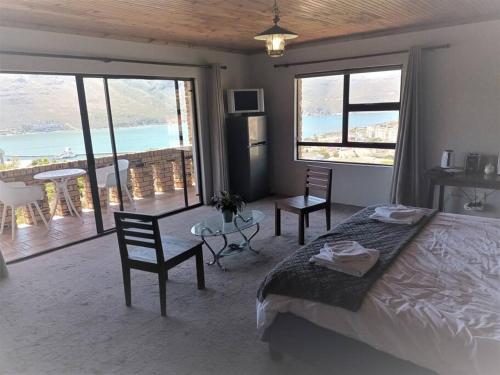 Hout bay penthouse with balcony