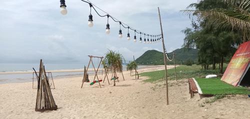 Restaurant, Quan Lan Nam Phong Hotel in Quan Lan Island