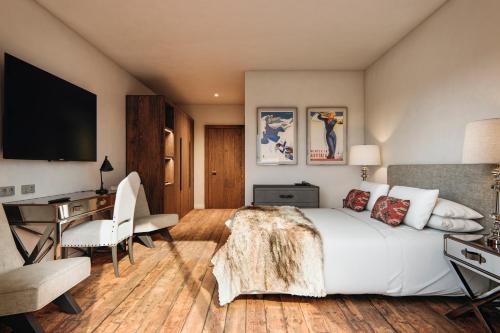 Maribel Double Room