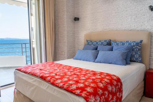 Limani Luxury Apartment Beachfront 1 - image 6