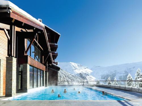 Appartement Premium à Flaine, altitude 1740 m, 8 à 10 personnes, au pied des pistes, piscine, jacuzzi, sauna, hammam et salle de sport Flaine