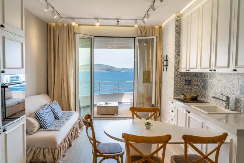 Limani Luxury Apartment Beachfront 1 - image 14