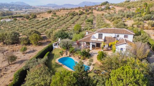  Cubo´s Cortijo La Hilacha in Alhaurín el Grande