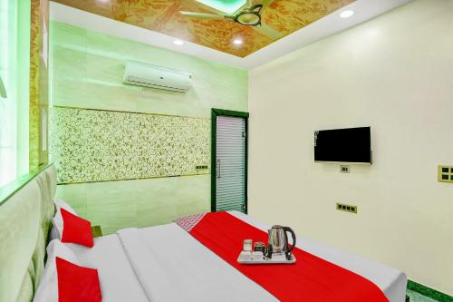 OYO Flagship 70194 Dusky Hotel Restaurant